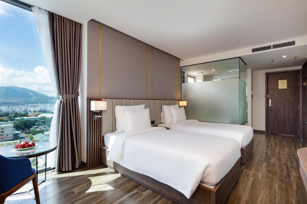 Amber Hotel Managed By Ht Нячанг Екстер'єр фото