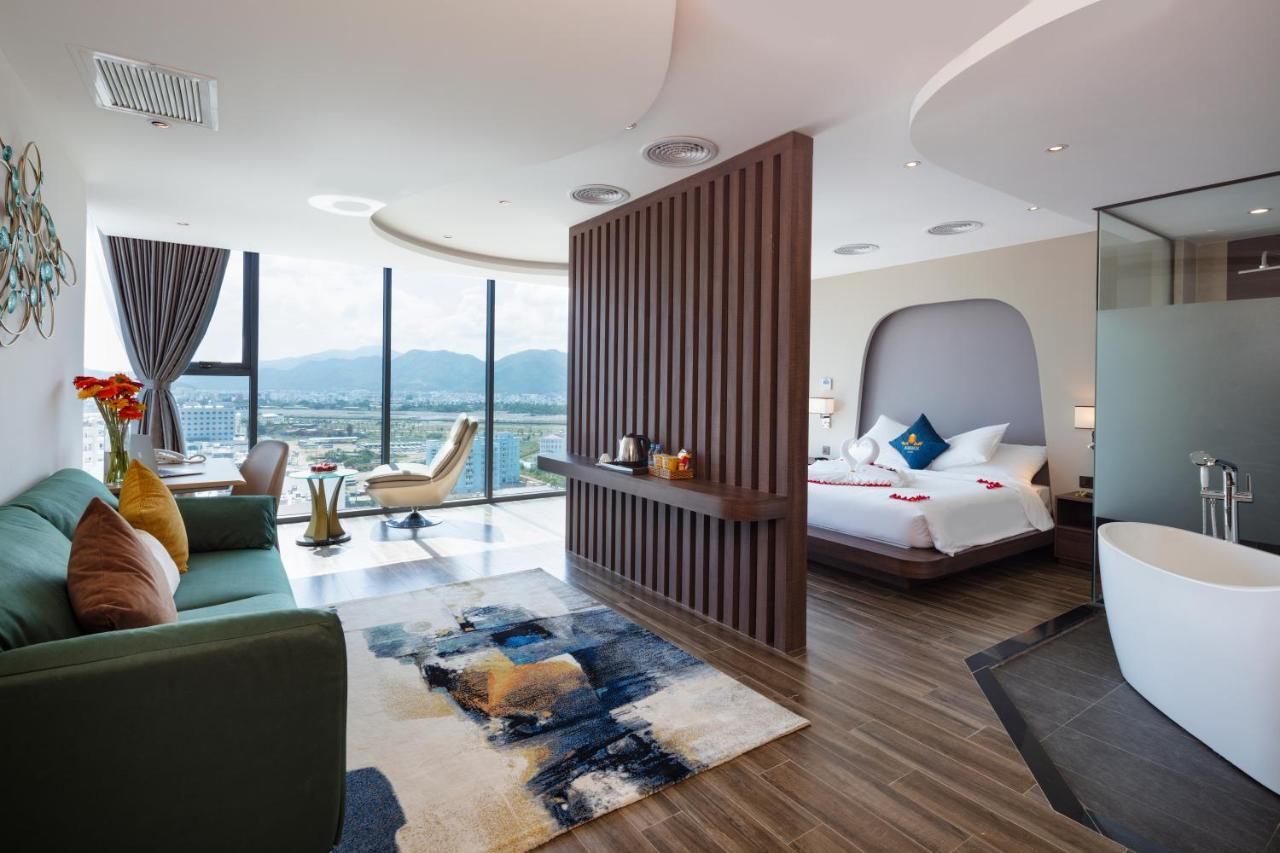 Amber Hotel Managed By Ht Нячанг Екстер'єр фото