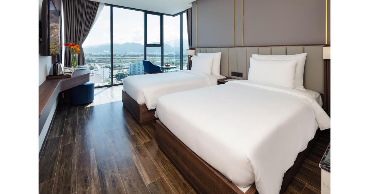 Amber Hotel Managed By Ht Нячанг Екстер'єр фото