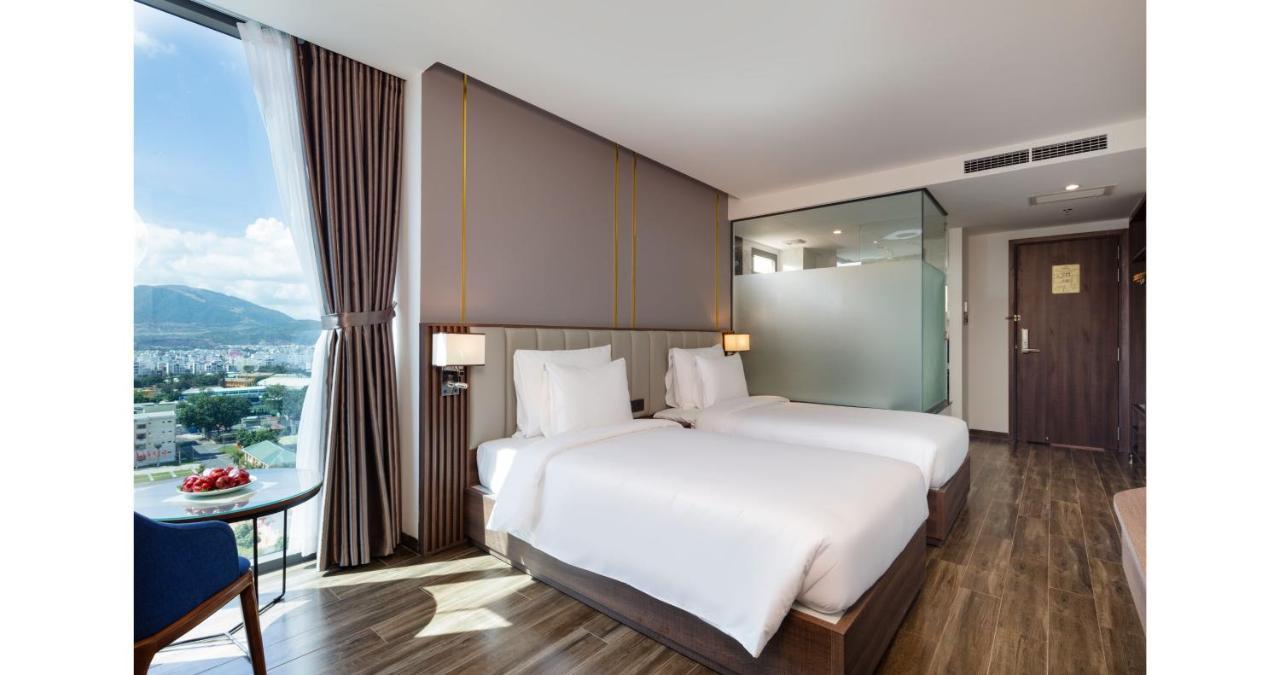 Amber Hotel Managed By Ht Нячанг Екстер'єр фото