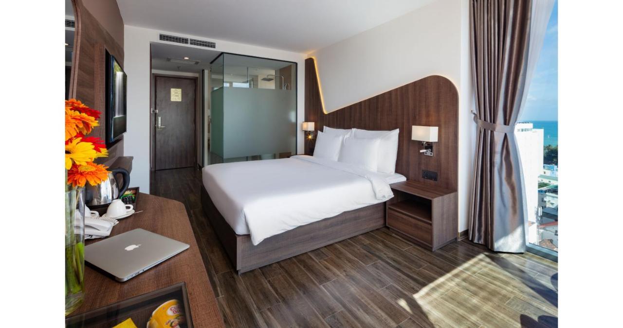 Amber Hotel Managed By Ht Нячанг Екстер'єр фото